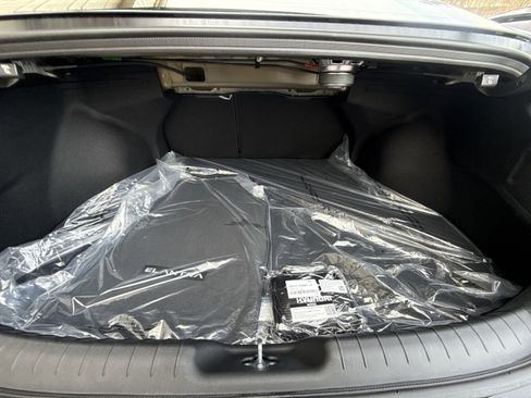 New 2026 Hyundai Elantra Limited image 26