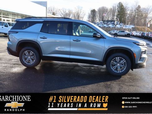 New 2026 Chevrolet Traverse LT w/ Driver Confidence Package image 1