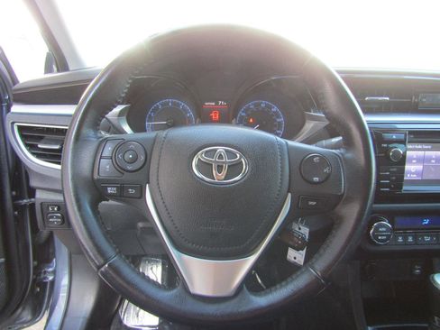 Used 2016 Toyota Corolla image 13