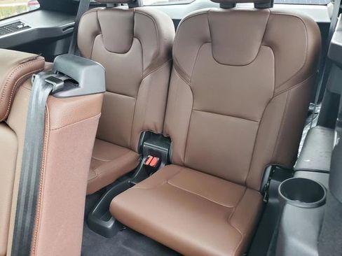 Certified 2024 Volvo XC90 B6 Plus w/ Protection Package Premier image 33