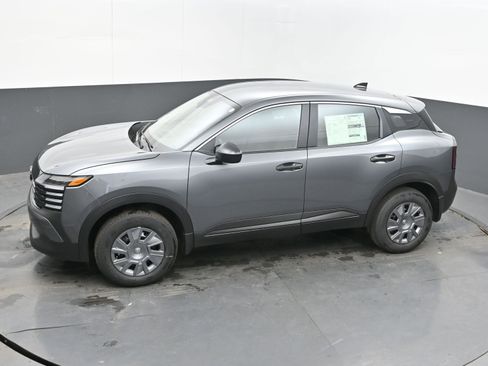 New 2026 Nissan Kicks S image 32