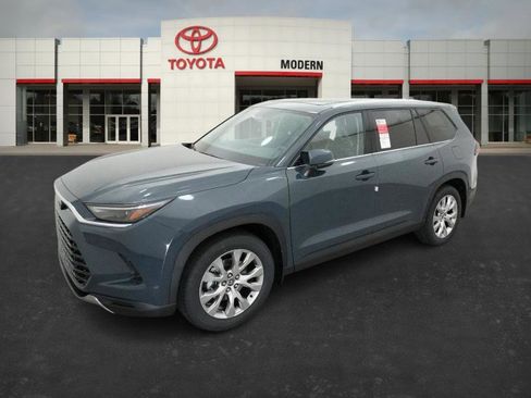 New 2026 Toyota Grand Highlander FWD image 1