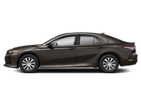 Certified 2019 Toyota Camry LE FWD image 3