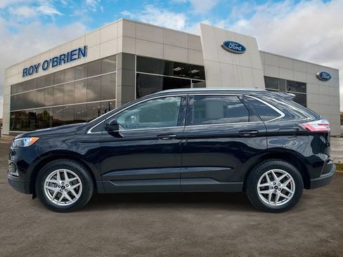 Certified 2024 Ford Edge SEL w/ Convenience Package AWD/4WD image 2