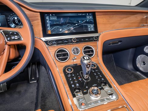 New 2026 Bentley Continental GTC AWD/4WD image 28