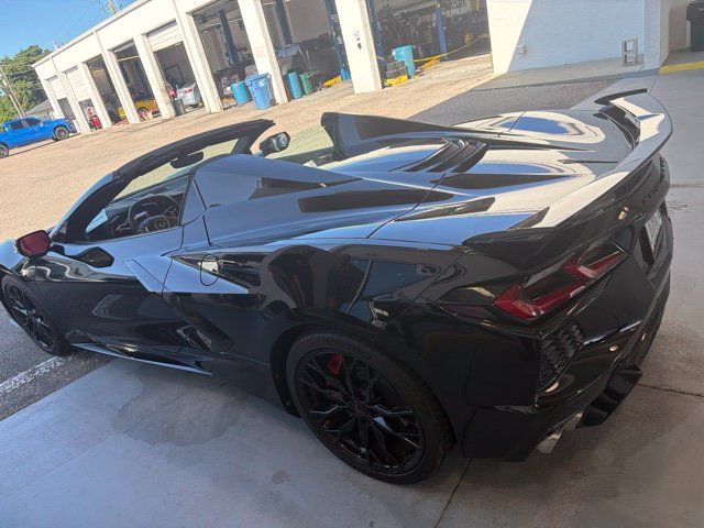 Used 2025 Chevrolet Corvette Stingray Convertible w/ Z51 Performance Package RWD image 1