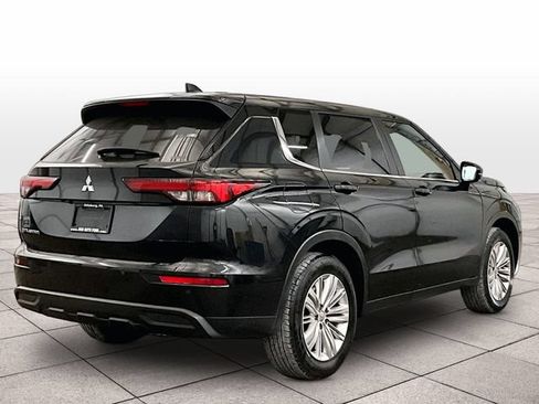 Used 2022 Mitsubishi Outlander ES AWD/4WD image 12
