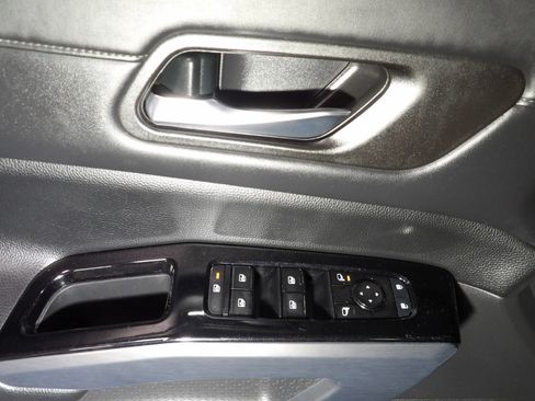 Used 2022 Nissan Pathfinder SL w/ SL Premium Package image 13