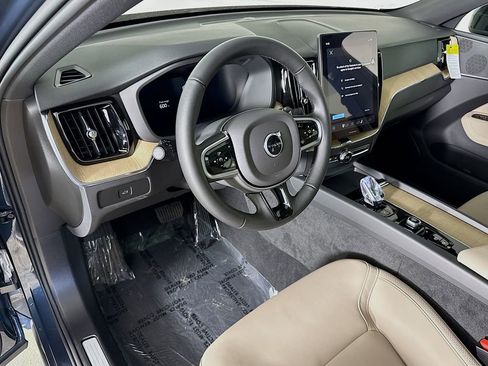 New 2026 Volvo XC60 B5 Core image 9