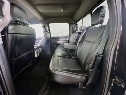 Used 2018 Ford F150 Lariat w/ Max Trailer Tow Package image 24