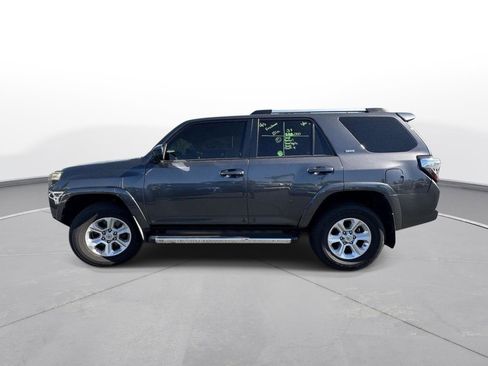 Used 2019 Toyota 4Runner SR5 image 9