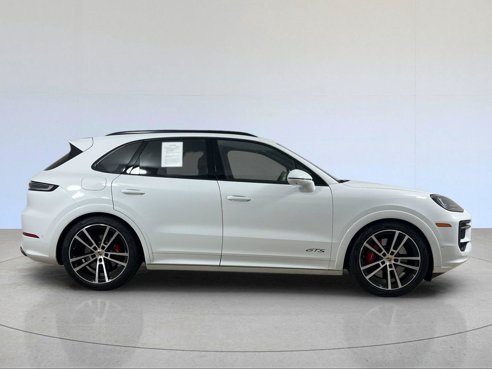 Certified 2026 Porsche Cayenne GTS AWD/4WD image 9