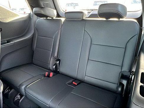 New 2026 Chevrolet Traverse LT w/ Midnight/Sport Edition image 14