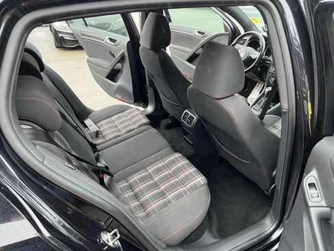 Used 2010 Volkswagen GTI 4-Door image 21
