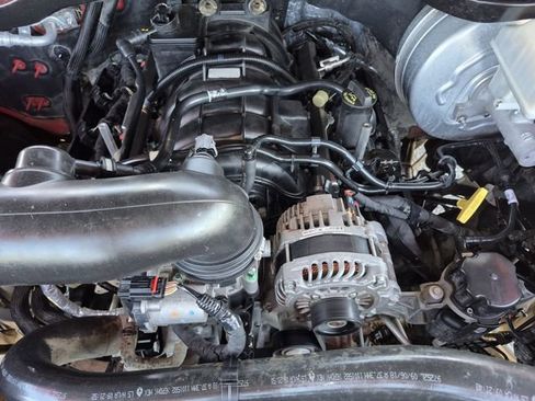 Used 2019 RAM 1500 Big Horn RWD image 25