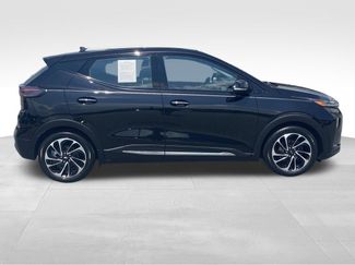 Used 2022 Chevrolet Bolt EUV Premier w/ Sun & Sound Package video 2