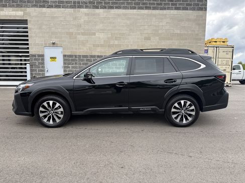 Used 2025 Subaru Outback Limited XT image 3