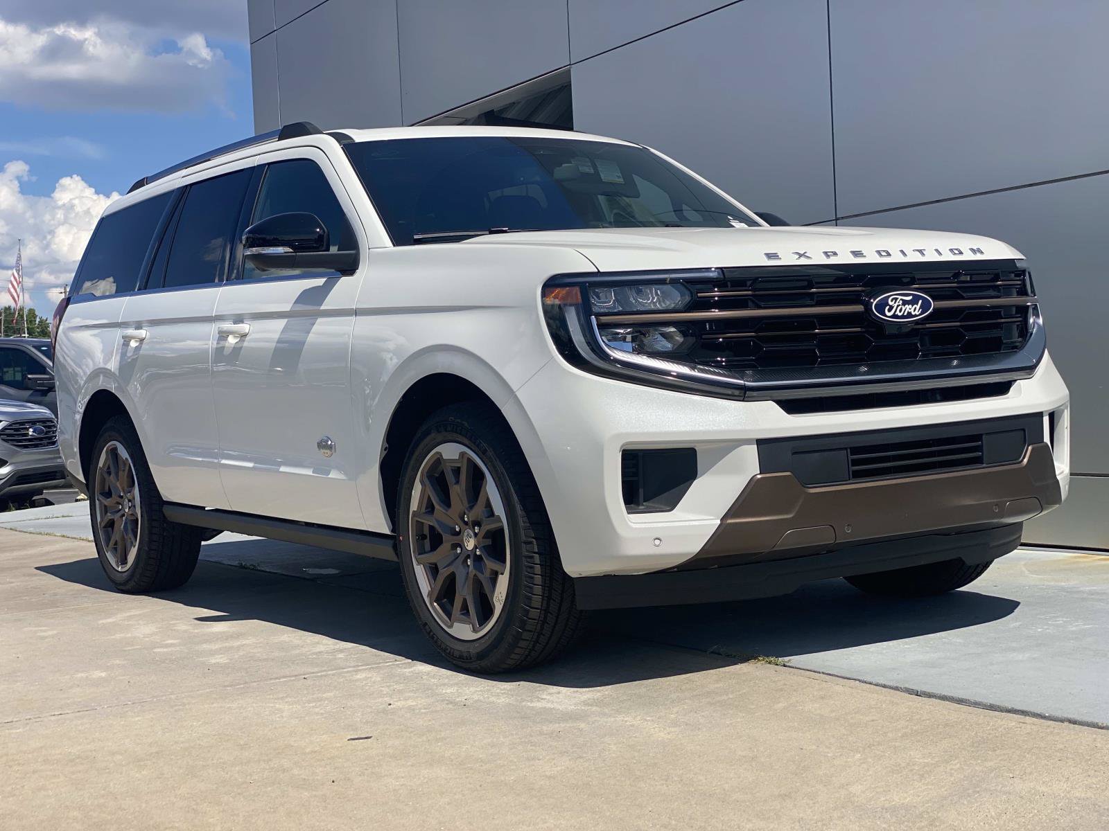 New 2027 Ford Expedition King Ranch AWD/4WD image 1