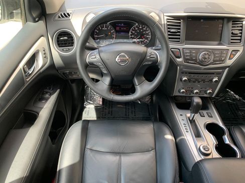 Used 2018 Nissan Pathfinder SL AWD/4WD image 35