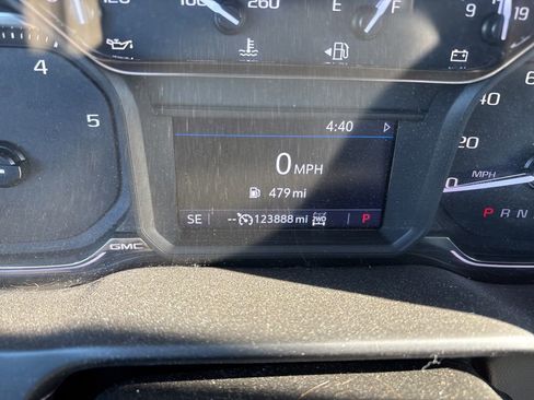 Used 2020 GMC Sierra 2500 SLE w/ SLE Convenience Package image 11