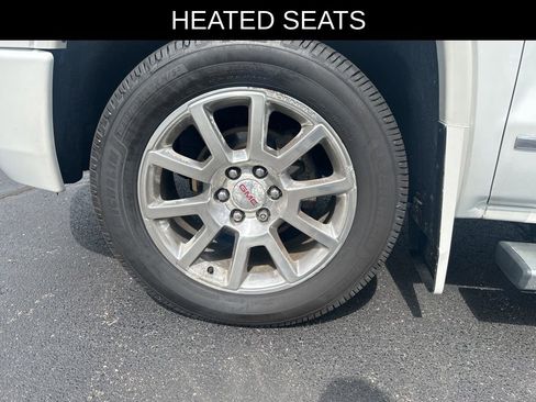 Used 2016 GMC Sierra 1500 Denali w/ Enhanced Driver Alert Package AWD/4WD image 9