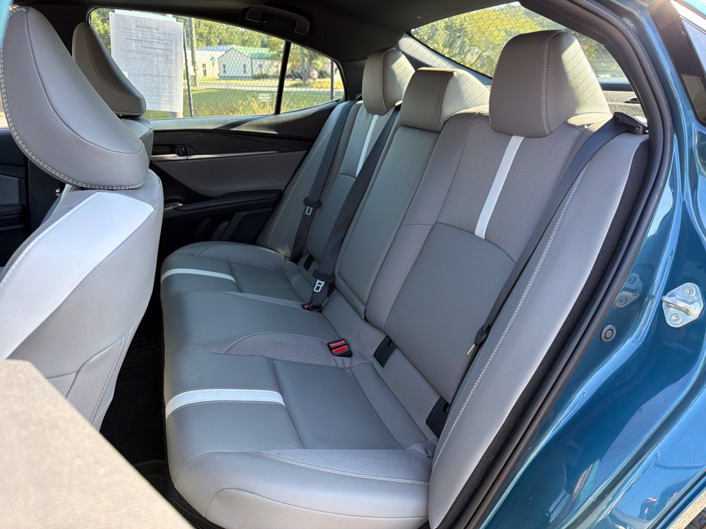 Used 2025 Toyota Camry SE w/ Convenience Package FWD image 20