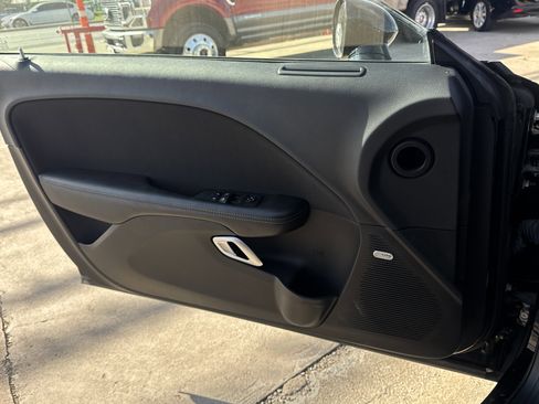 Used 2023 Dodge Challenger R/T w/ Performance Handling Group image 17