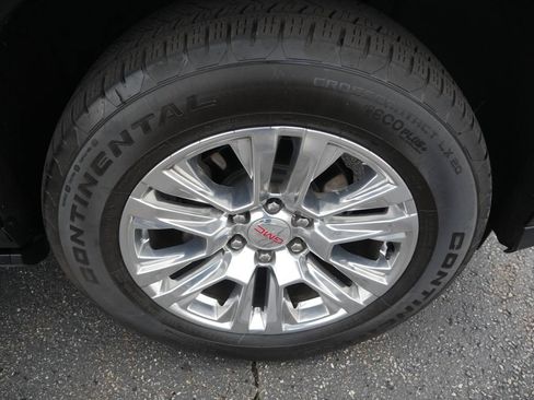 Used 2022 GMC Yukon Denali AWD/4WD image 14