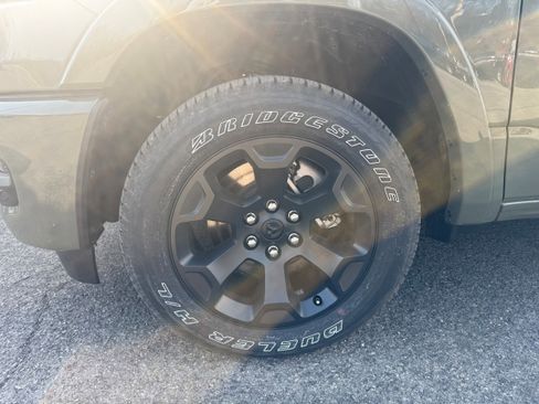 New 2026 RAM 1500 4x4 Crew Cab image 3