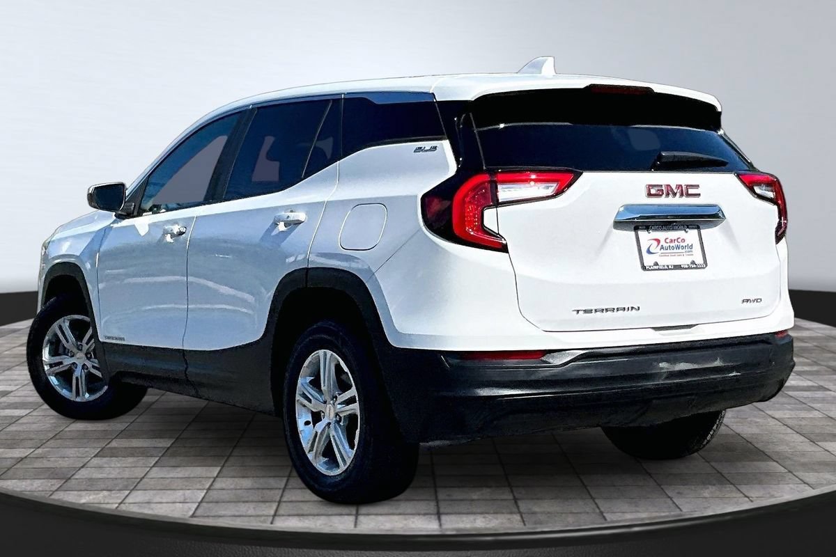 Used 2022 GMC Terrain SLE AWD/4WD image 7