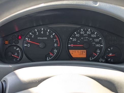 Used 2013 Nissan Frontier SV image 13