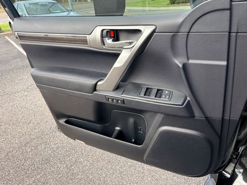 Used 2023 Lexus GX 460 Premium image 21