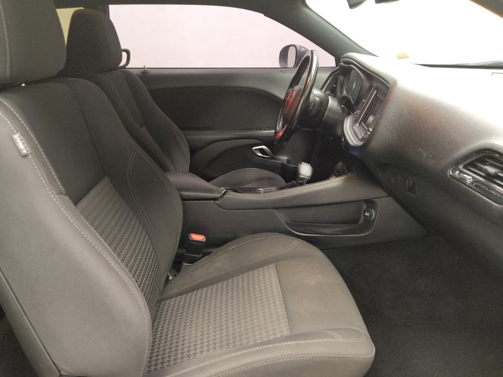 Used 2019 Dodge Challenger SXT RWD image 21
