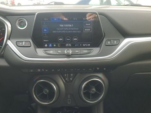 Used 2020 Chevrolet Blazer LT image 16