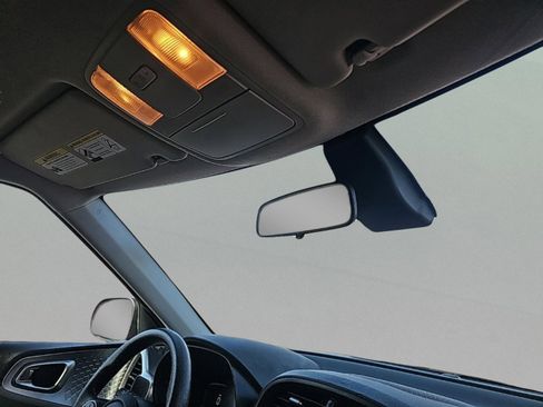 Used 2024 Kia Soul LX image 34