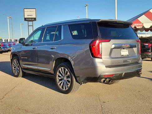 Used 2021 GMC Yukon Denali w/ Denali Premium Package image 7