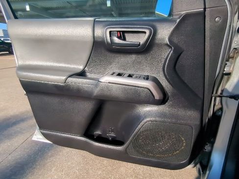 Used 2021 Toyota Tacoma SR5 w/ Technology Package image 12