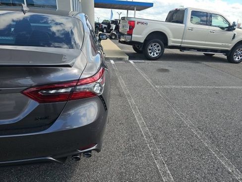 Used 2023 Toyota Camry XSE FWD image 8