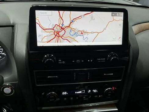 Used 2024 Nissan Armada SL w/ Captain's Chairs Package image 6