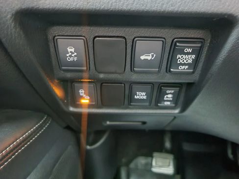 Used 2015 Nissan Pathfinder SL w/ SL Premium Package image 28