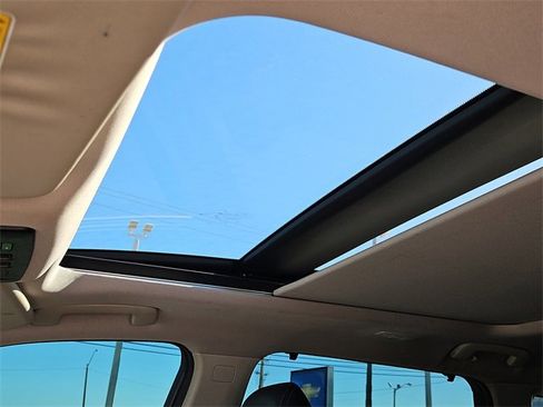 Used 2021 Nissan Rogue Platinum image 32