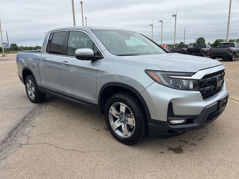 Certified 2025 Honda Ridgeline RTL image 7