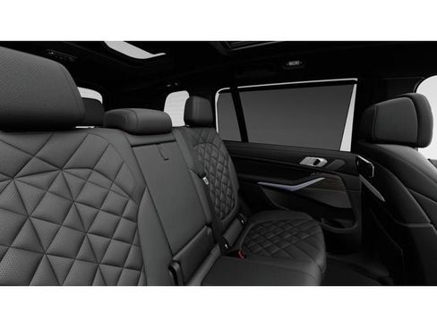 New 2026 BMW X7 xDrive40i w/ M Sport Package AWD/4WD image 13