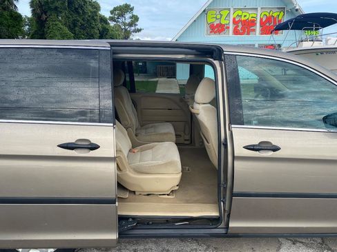 Used 2008 Honda Odyssey LX image 18