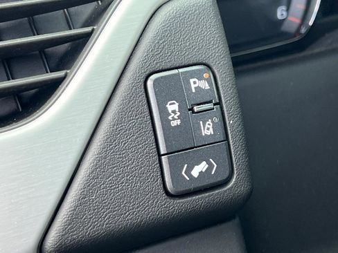 Used 2015 GMC Yukon XL SLT w/ Open Road Package image 18