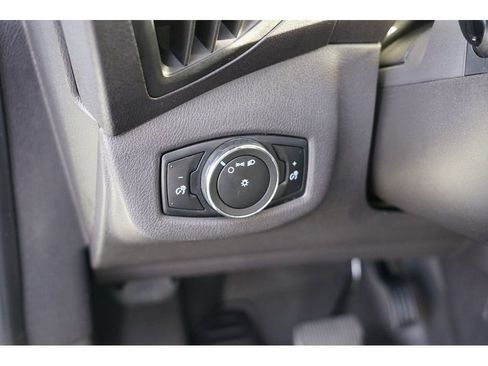 Used 2018 Ford Transit Connect XL image 17