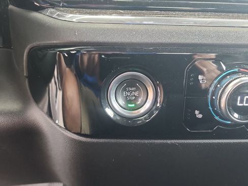 Certified 2024 GMC Sierra 1500 Elevation AWD/4WD image 17