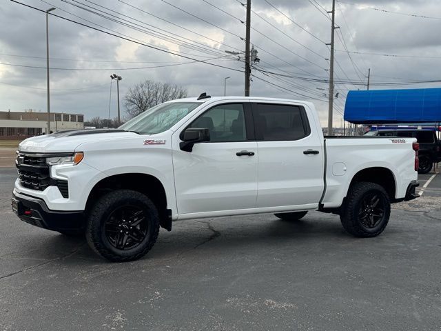 Used 2024 Chevrolet Silverado 1500 LT Trail Boss w/ Protection Package AWD/4WD image 2