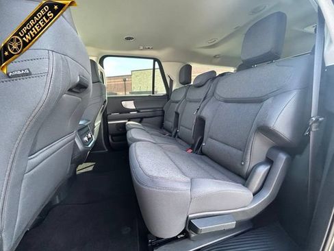 Used 2025 Ford Expedition Max Active RWD image 47