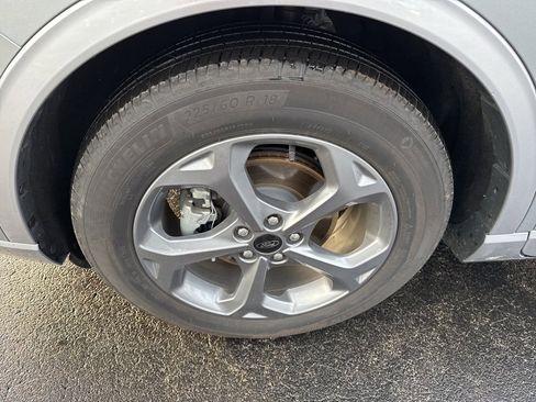 Used 2024 Ford Escape ST-Line w/ Tech Pack #1 image 23